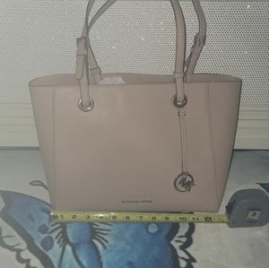Micheal kors purse